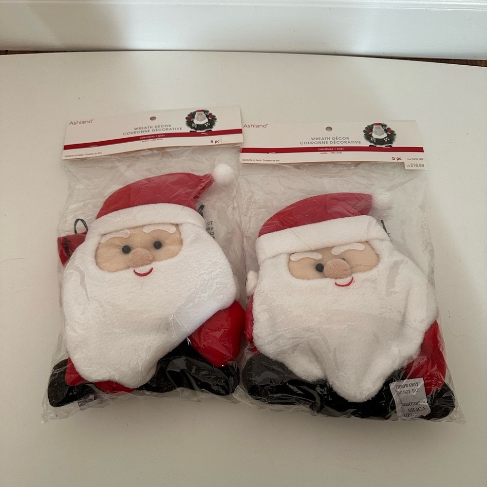 Set of 2 Santa wreath decor sets